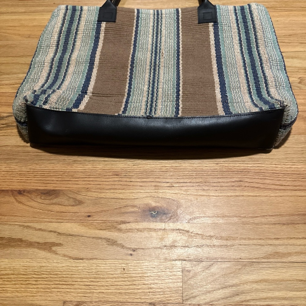 Dash & Albert Rug Company
Handwoven Bohemian Leather
Strap Jumbo Tote Bag Purse - Picture 3 of 9
